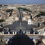 Visita a la Plaza de San Pedro en la Ciudad del Vaticano