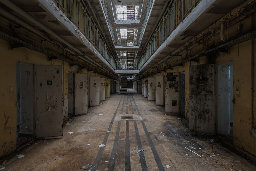 Prisión abandonada en Europa