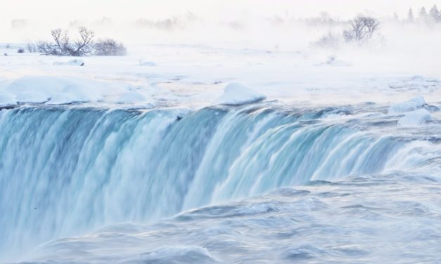 Las cataratas del Niágara se convirtieron en cascadas de hielo