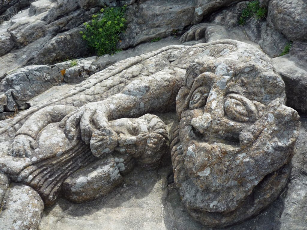 Rocas esculpidas de Rothéneuf