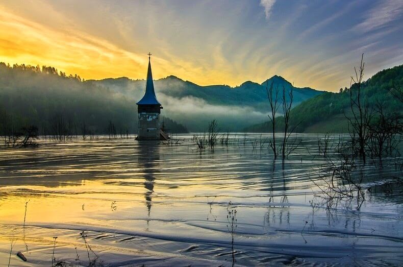Lago venenoso de Geamana, Rumania