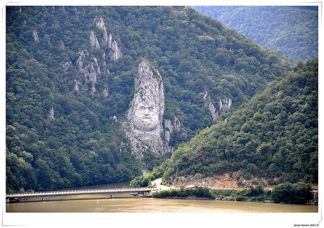 Estatua, escultura, Rey Decebal, Decebalus, Rey de Dacia, Rumania