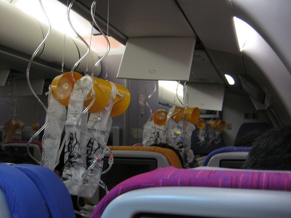 Máscara de oxígeno para avión