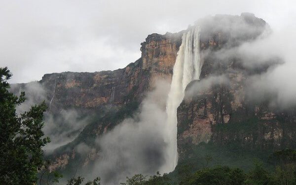 La cascada Salto Angel en Venezuela