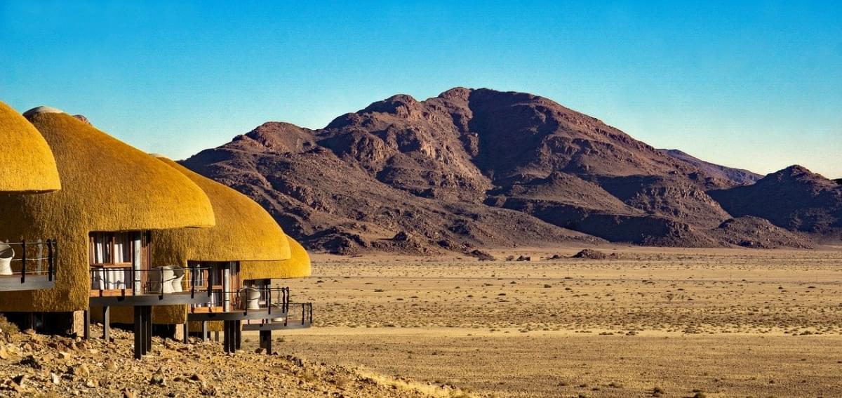 namibia desert lodge en el desierto