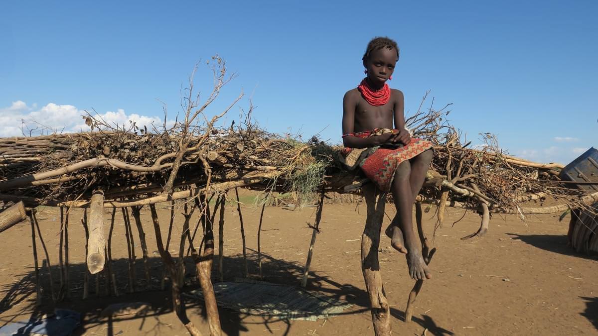niño en etiopía