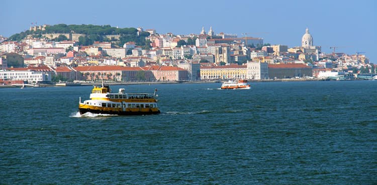 Servicio de ferry de Lisboa.