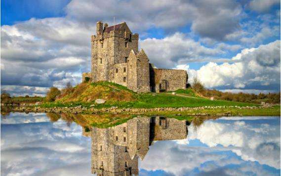 Castillo de Dunguaire en Galway, entre los mejores castillos de Irlanda