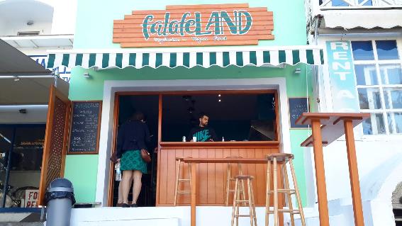 Falafeland en Santorini, uno de los mejores restaurantes de la isla