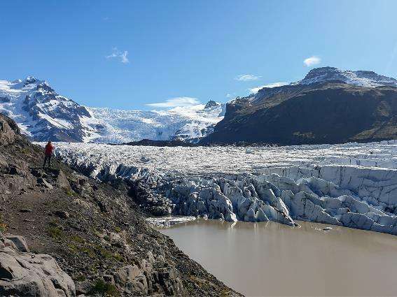 Glaciar Hvannadalshnukur visto en una de las mejores excursiones de Islandia