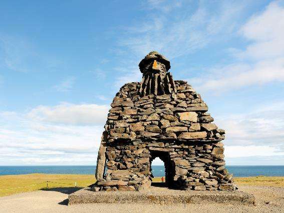 Monumento fresco en Snaefellenes en una de las mejores (y más fáciles) excursiones de Islandia