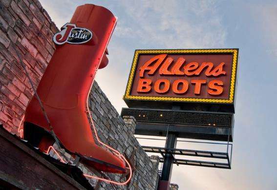 Punto de referencia de South Congress Avenue (SoCo), Allens Boots. Austin, Texas, Estados Unidos.